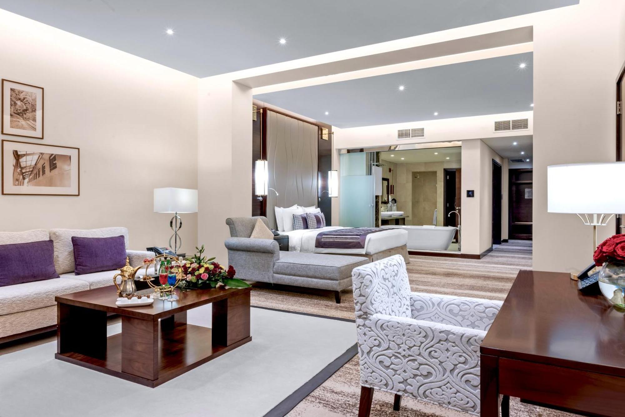 Hotel Grand Millennium Tabuk Extérieur photo
