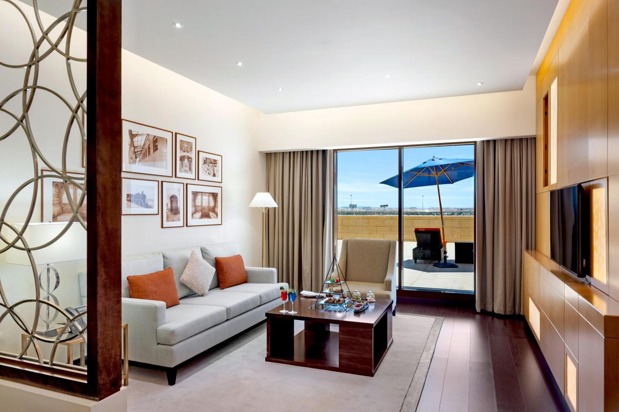 Hotel Grand Millennium Tabuk Extérieur photo