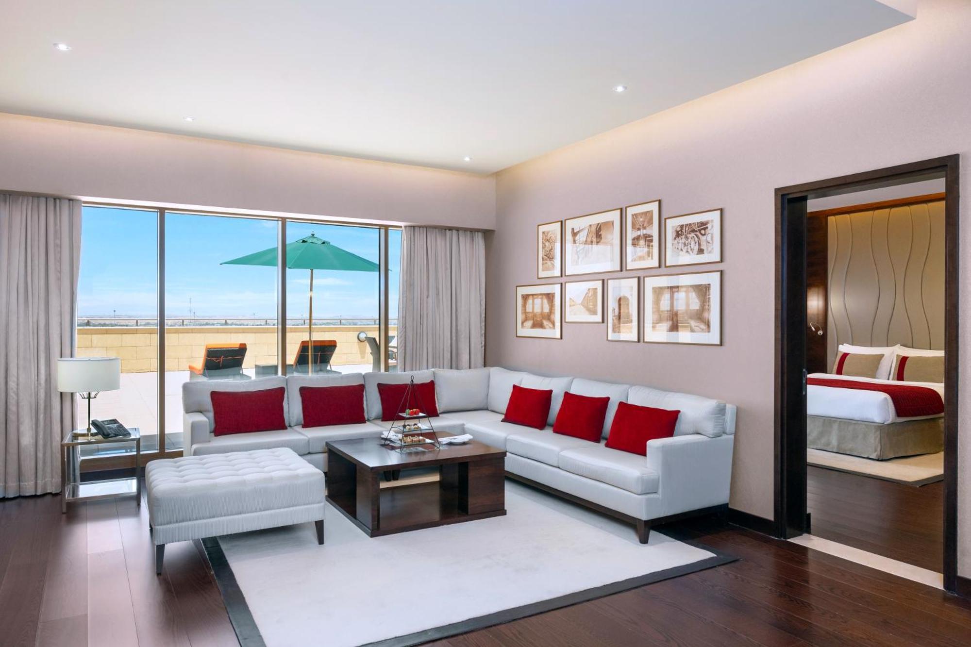 Hotel Grand Millennium Tabuk Extérieur photo